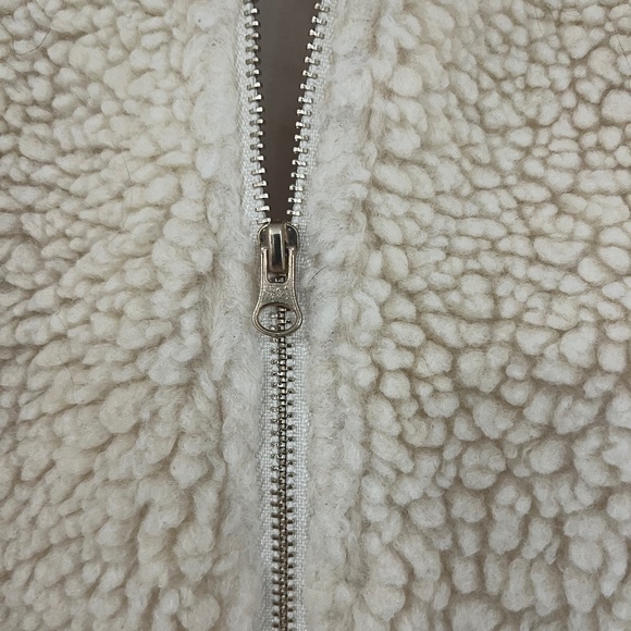 Hayden Girls zip up cream fleece vest, size large never worn - Picture 4 of 5